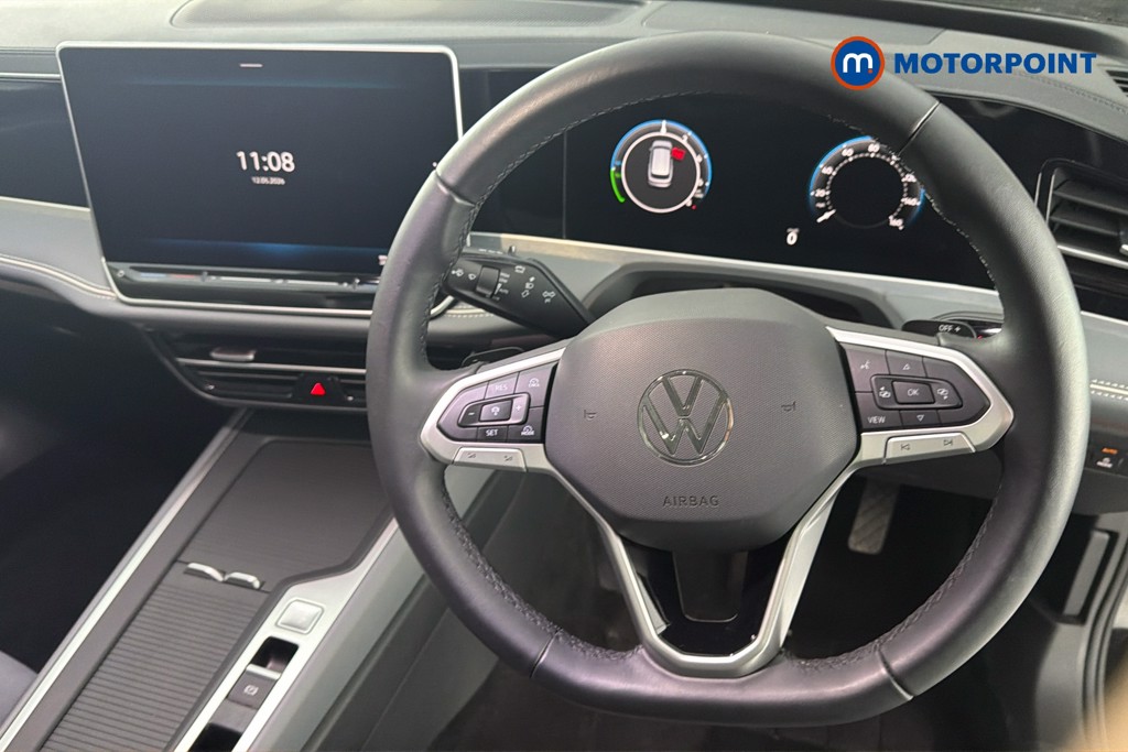 Volkswagen Passat Life Automatic Petrol Plug-In Hybrid Estate - Stock Number (1632915) - 2nd supplementary image