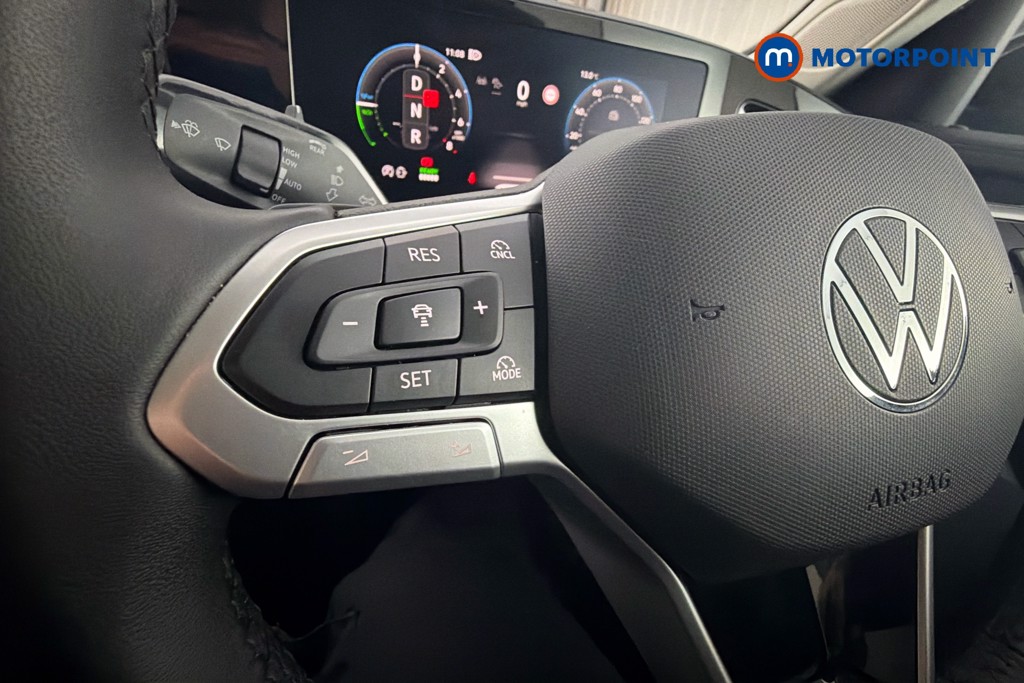 Volkswagen Passat Life Automatic Petrol Plug-In Hybrid Estate - Stock Number (1632915) - 3rd supplementary image