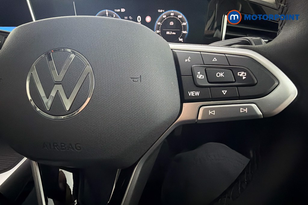 Volkswagen Passat Life Automatic Petrol Plug-In Hybrid Estate - Stock Number (1632915) - 4th supplementary image