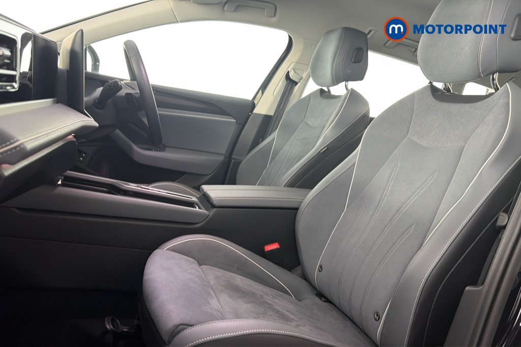 Volkswagen Passat Life Automatic Petrol Plug-In Hybrid Estate - Stock Number (1632915) - 22nd supplementary image