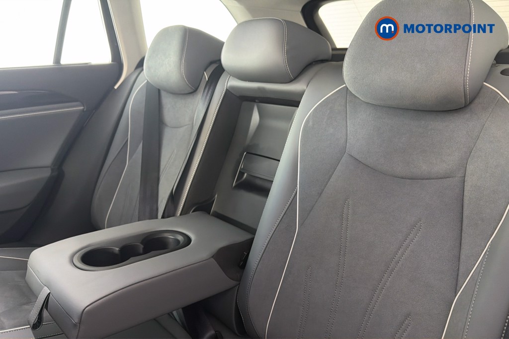 Volkswagen Passat Life Automatic Petrol Plug-In Hybrid Estate - Stock Number (1632915) - 31st supplementary image