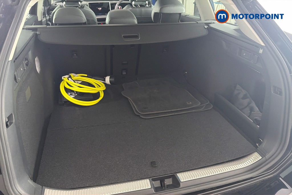 Volkswagen Passat Life Automatic Petrol Plug-In Hybrid Estate - Stock Number (1632915) - 33rd supplementary image