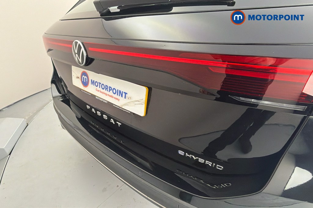 Volkswagen Passat Life Automatic Petrol Plug-In Hybrid Estate - Stock Number (1632915) - 37th supplementary image