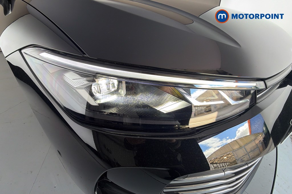 Volkswagen Passat Life Automatic Petrol Plug-In Hybrid Estate - Stock Number (1632915) - 44th supplementary image