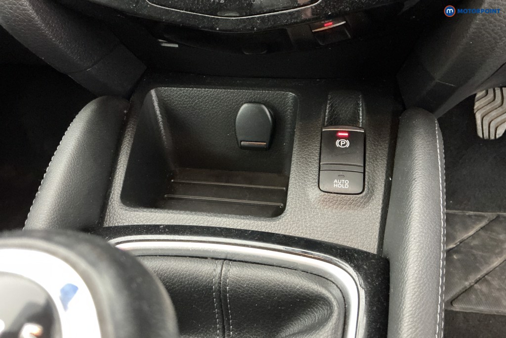 Nissan Qashqai Acenta Premium Manual Petrol SUV - Stock Number (1635142) - 16th supplementary image