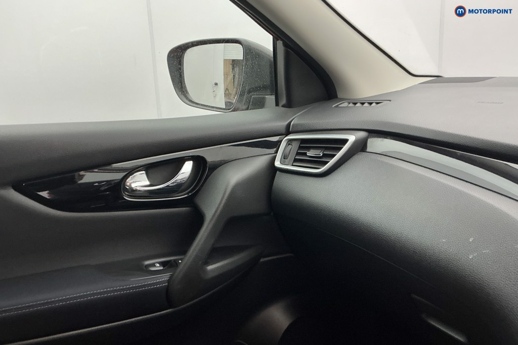 Nissan Qashqai Acenta Premium Manual Petrol SUV - Stock Number (1635142) - 19th supplementary image