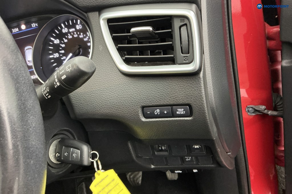 Nissan Qashqai Acenta Premium Manual Petrol SUV - Stock Number (1635142) - 22nd supplementary image