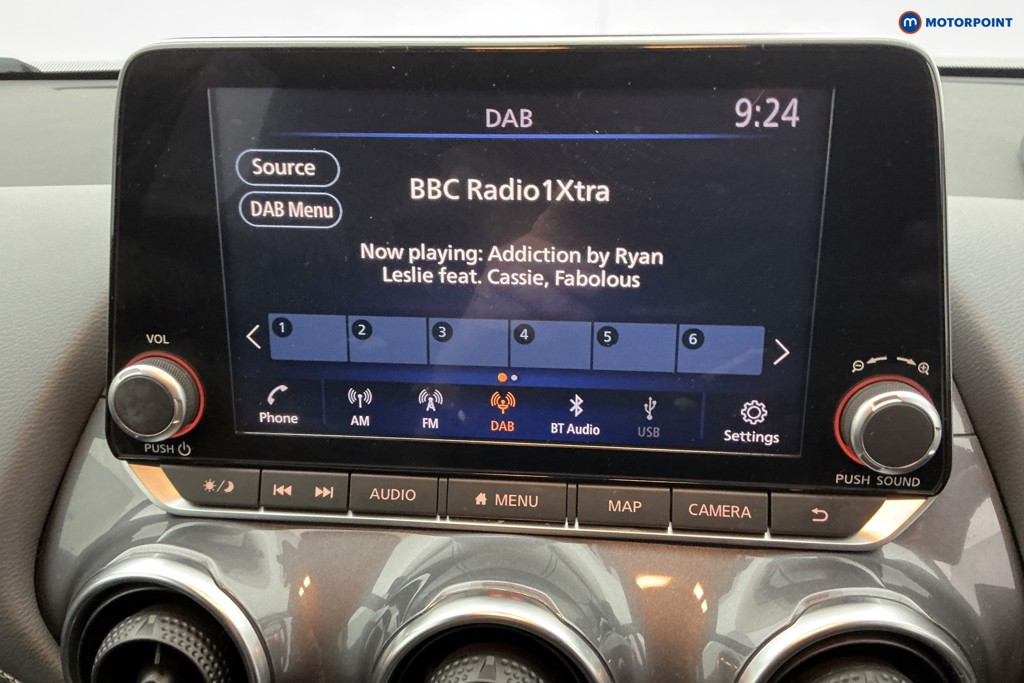 Nissan Juke N-Connecta Manual Petrol SUV - Stock Number (1635157) - 2nd supplementary image