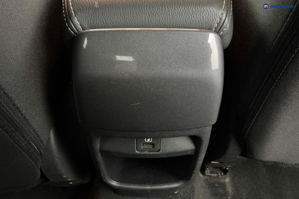 Nissan Juke N-Connecta Manual Petrol SUV - Stock Number (1635157) - 10th supplementary image