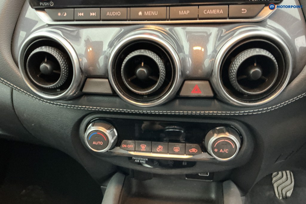 Nissan Juke N-Connecta Manual Petrol SUV - Stock Number (1635157) - 17th supplementary image