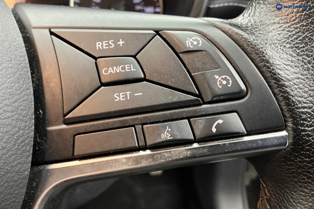 Nissan Juke N-Connecta Manual Petrol SUV - Stock Number (1635157) - 21st supplementary image