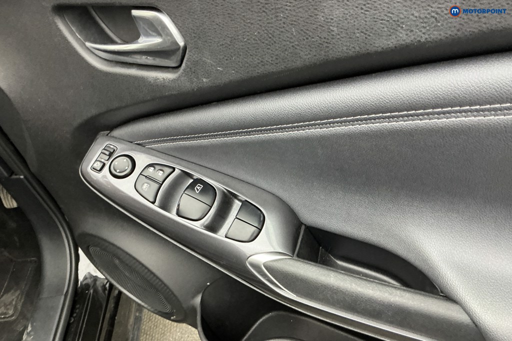 Nissan Juke N-Connecta Manual Petrol SUV - Stock Number (1635157) - 25th supplementary image
