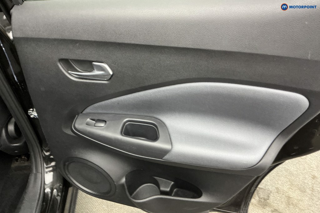 Nissan Juke N-Connecta Manual Petrol SUV - Stock Number (1635157) - 26th supplementary image