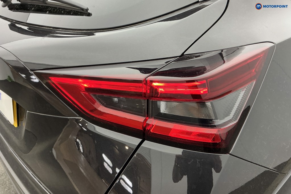 Nissan Juke N-Connecta Manual Petrol SUV - Stock Number (1635157) - 29th supplementary image