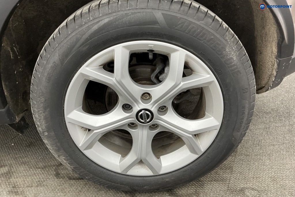 Nissan Juke N-Connecta Manual Petrol SUV - Stock Number (1635157) - 35th supplementary image