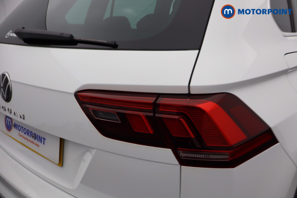 Volkswagen Tiguan R-Line Automatic Petrol SUV - Stock Number (1635219) - 3rd supplementary image