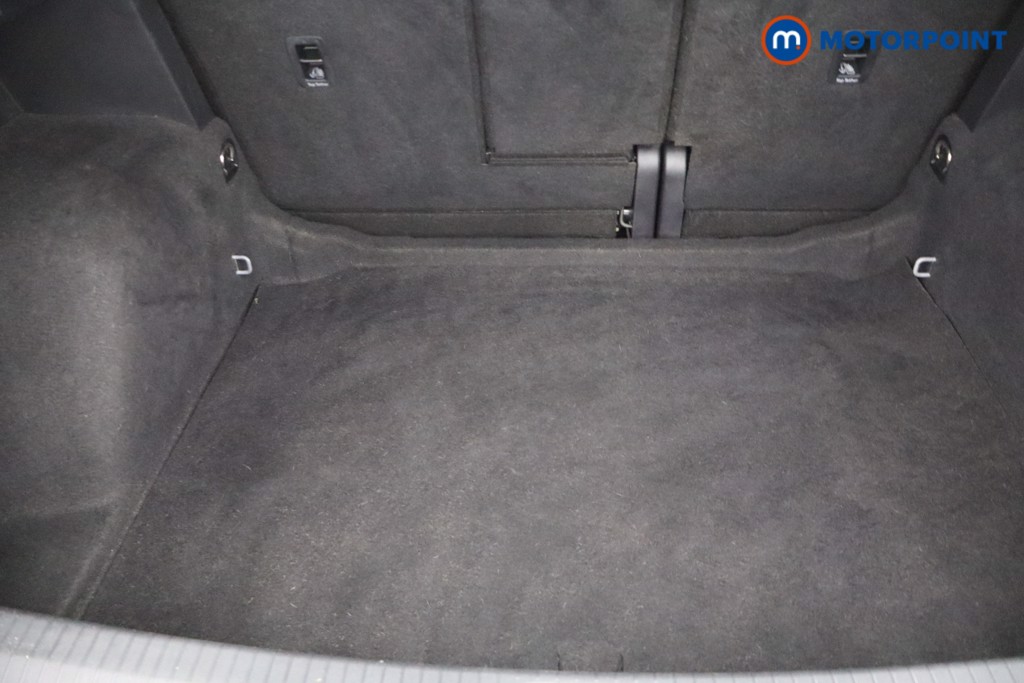 Volkswagen Tiguan R-Line Automatic Petrol SUV - Stock Number (1635219) - 4th supplementary image