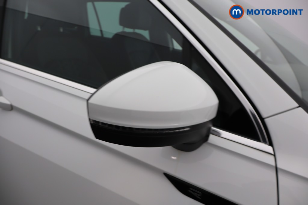 Volkswagen Tiguan R-Line Automatic Petrol SUV - Stock Number (1635219) - 25th supplementary image