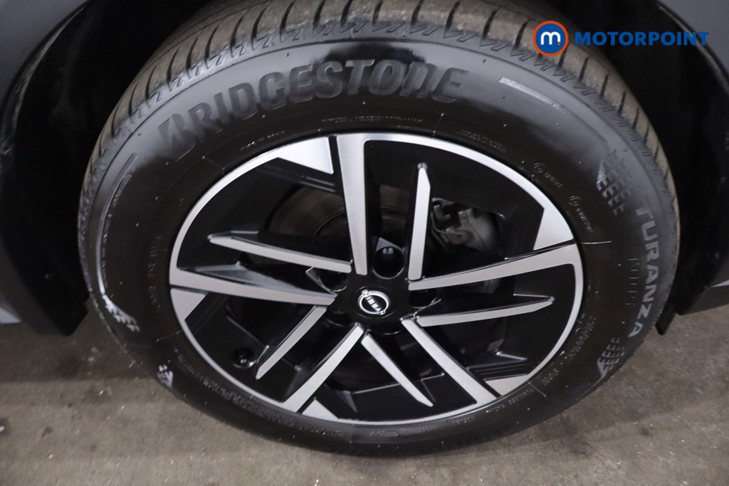 Nissan Juke N-Connecta Manual Petrol SUV - Stock Number (1635834) - 11th supplementary image