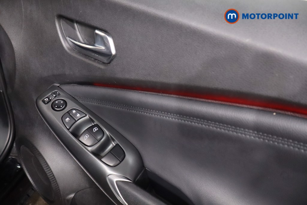 Nissan Juke N-Connecta Manual Petrol SUV - Stock Number (1635834) - 23rd supplementary image