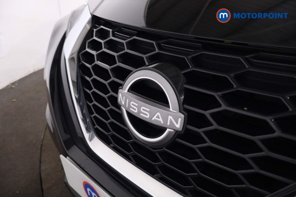 Nissan Juke N-Connecta Manual Petrol SUV - Stock Number (1635834) - 27th supplementary image