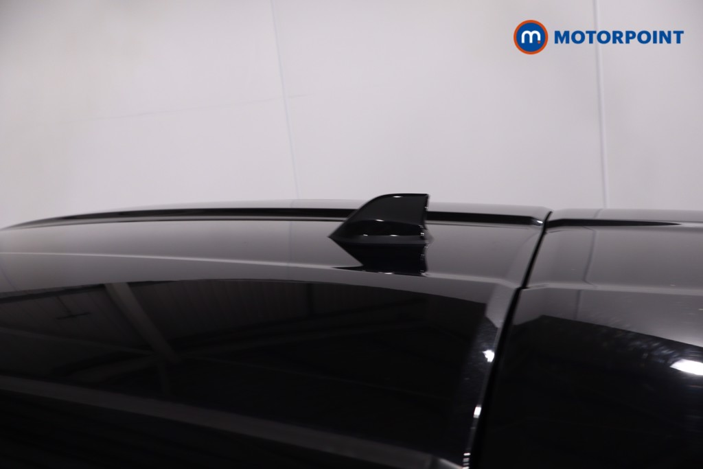 Nissan Juke N-Connecta Manual Petrol SUV - Stock Number (1635834) - 31st supplementary image