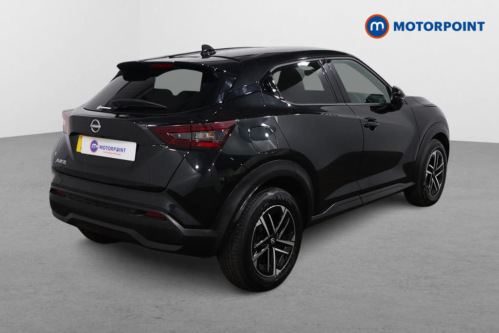 Nissan Juke N-Connecta Manual Petrol SUV - Stock Number (1635834) - Drivers side rear corner