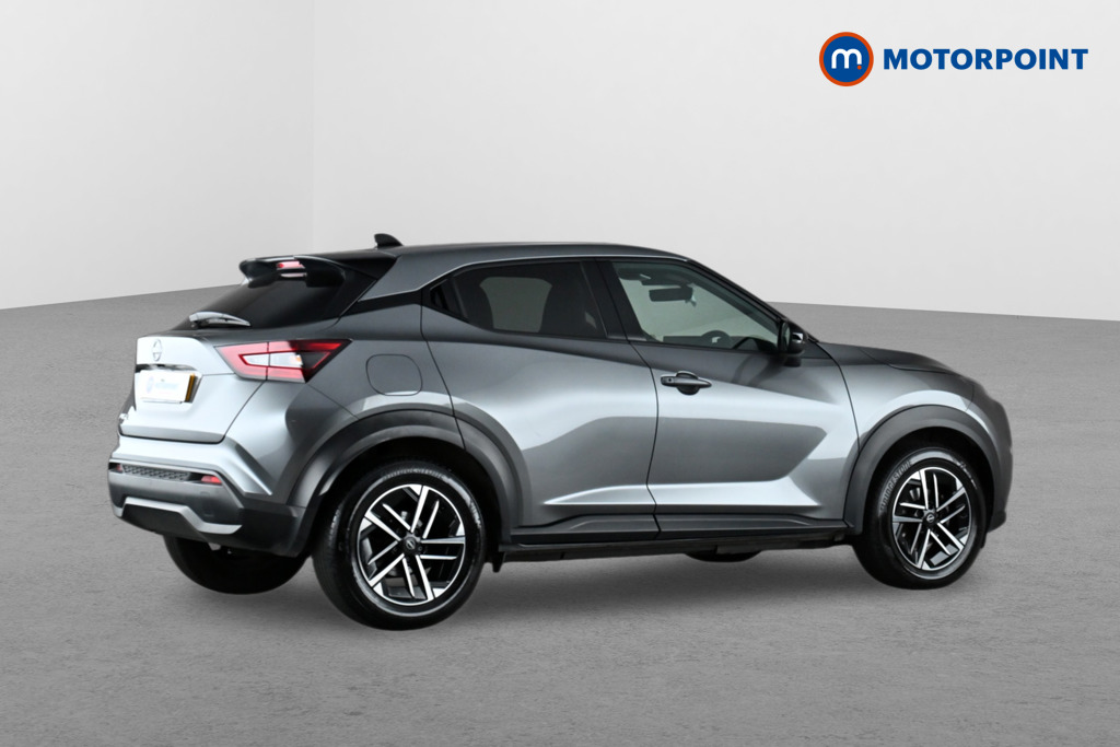 Nissan Juke N-Connecta Manual Petrol SUV - Stock Number (1635874) - Drivers side rear corner