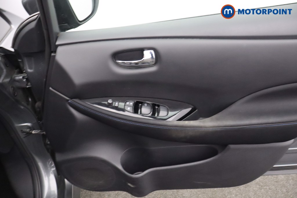 Nissan Leaf N-Connecta Automatic Electric Hatchback - Stock Number (1635875) - 10th supplementary image