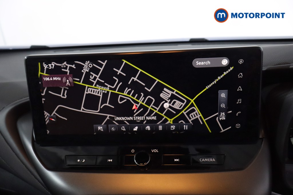 Nissan Juke N-Connecta Manual Petrol SUV - Stock Number (1635888) - 2nd supplementary image