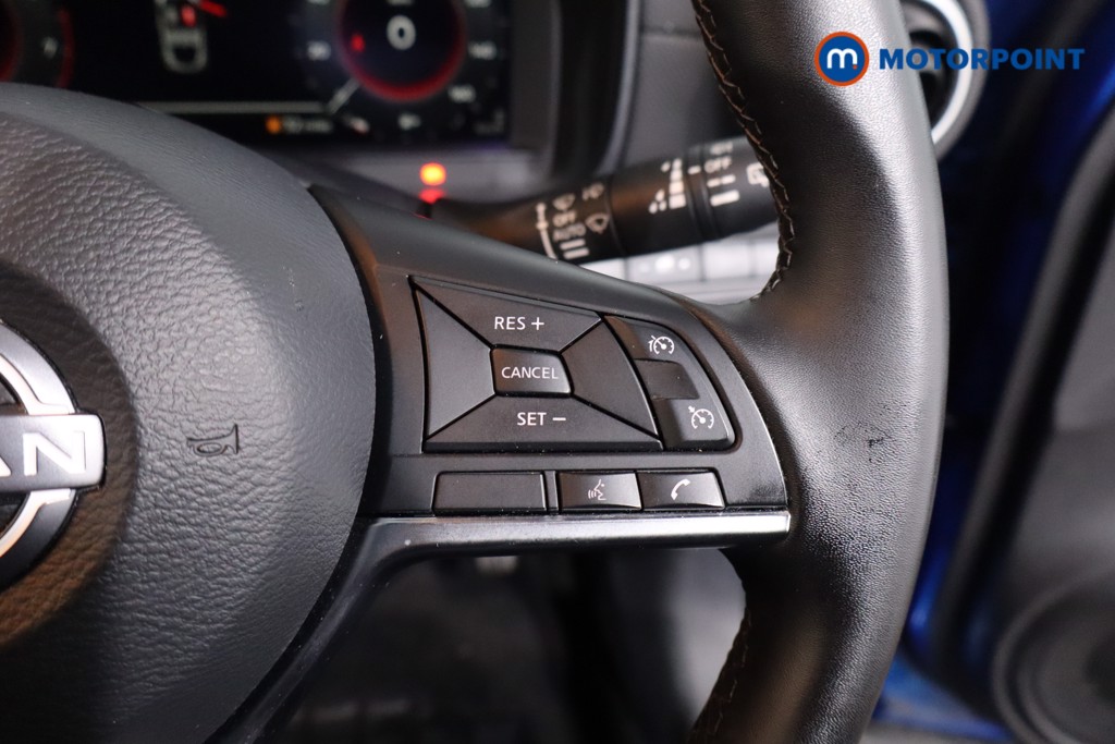 Nissan Juke N-Connecta Manual Petrol SUV - Stock Number (1635888) - 8th supplementary image