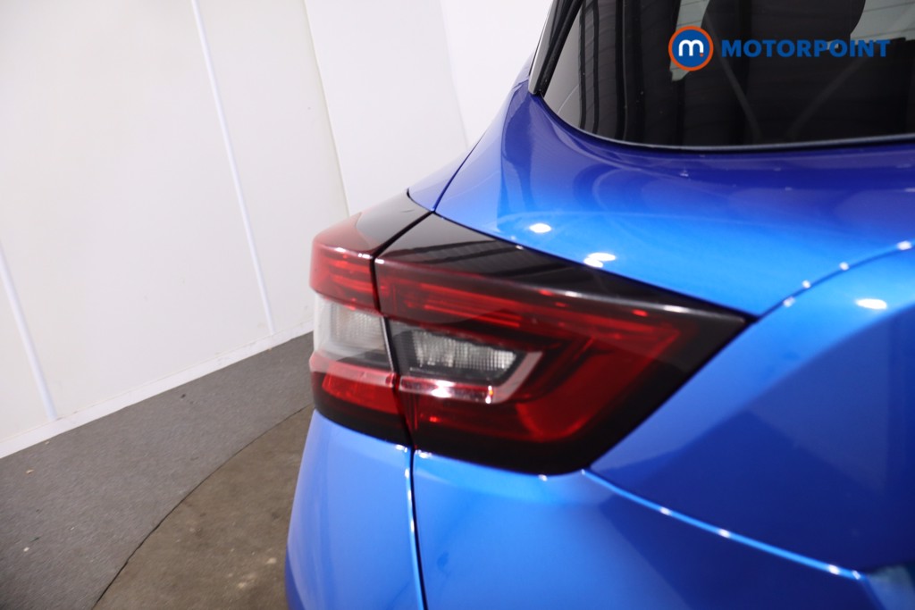 Nissan Juke N-Connecta Manual Petrol SUV - Stock Number (1635888) - 32nd supplementary image