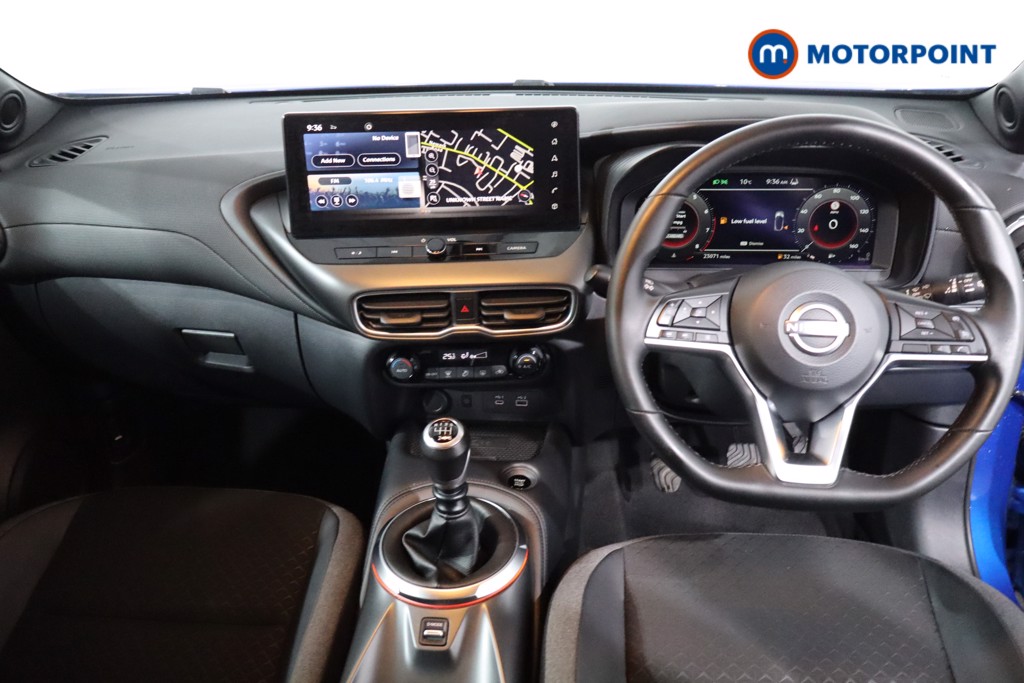 Nissan Juke N-Connecta Manual Petrol SUV - Stock Number (1635888) - 1st supplementary image