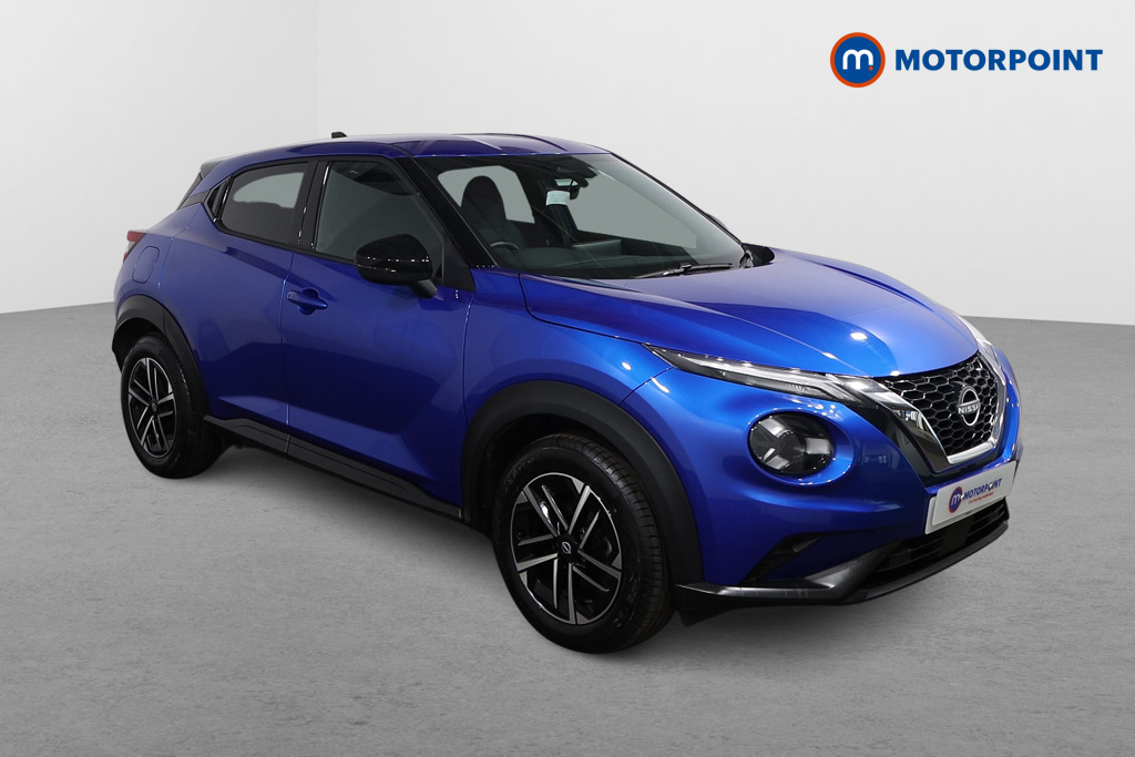 Nissan Juke N-Connecta Manual Petrol SUV - Stock Number (1635888) - Drivers side front corner