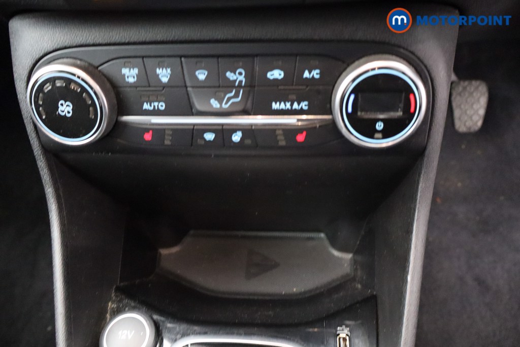 Ford Fiesta Titanium Manual Petrol Hatchback - Stock Number (1635917) - 19th supplementary image