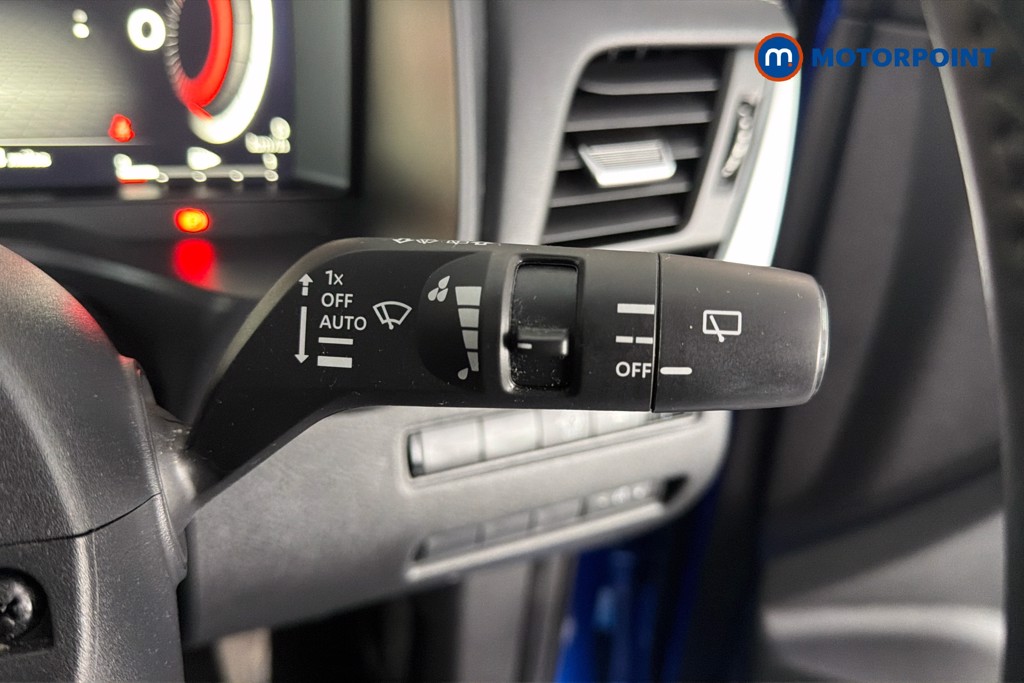 Nissan Qashqai N-Connecta Automatic Petrol SUV - Stock Number (1636102) - 7th supplementary image