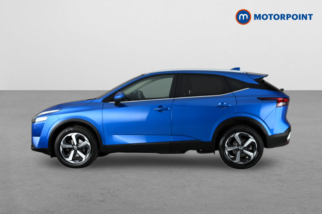 Nissan Qashqai N-Connecta Automatic Petrol SUV - Stock Number (1636102) - Passenger side