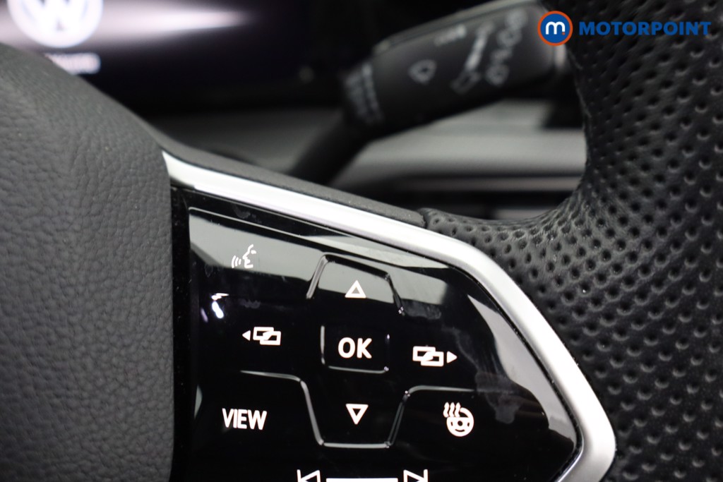Volkswagen Golf R-Line Manual Petrol Hatchback - Stock Number (1636670) - 14th supplementary image
