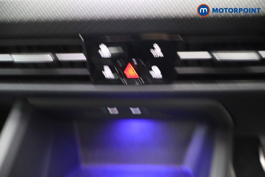 Volkswagen Golf R-Line Manual Petrol Hatchback - Stock Number (1636670) - 18th supplementary image