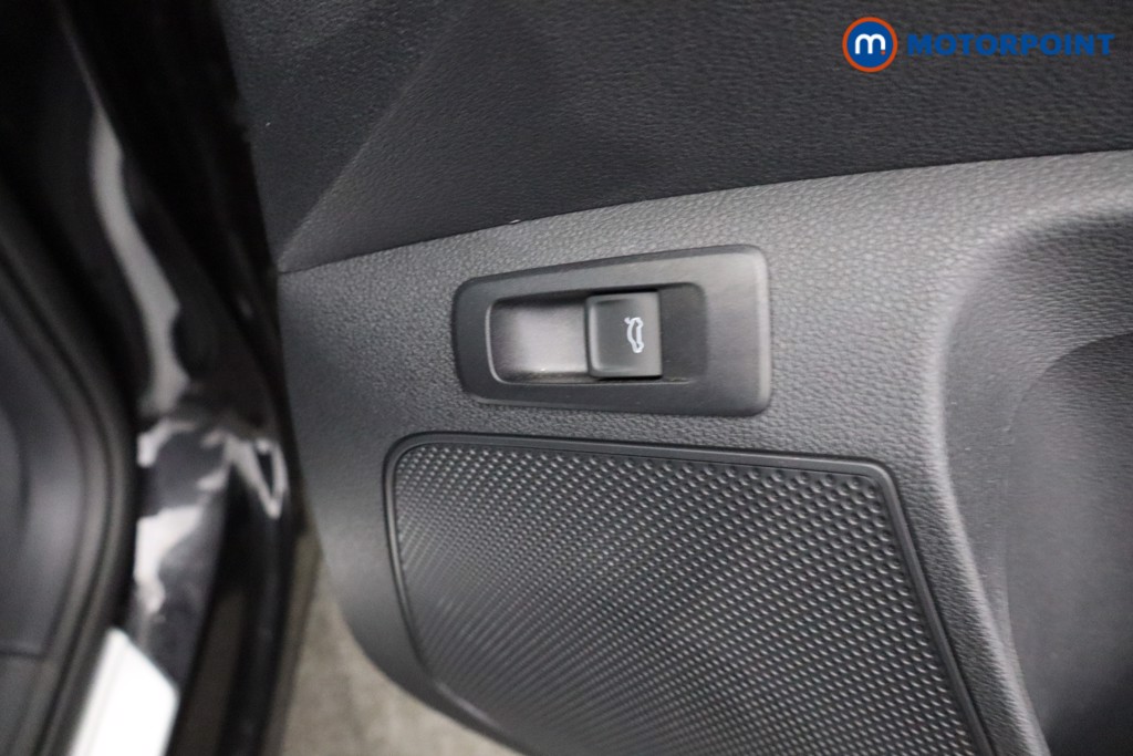 Skoda Karoq Se L Edition Automatic Petrol SUV - Stock Number (1636986) - 11th supplementary image