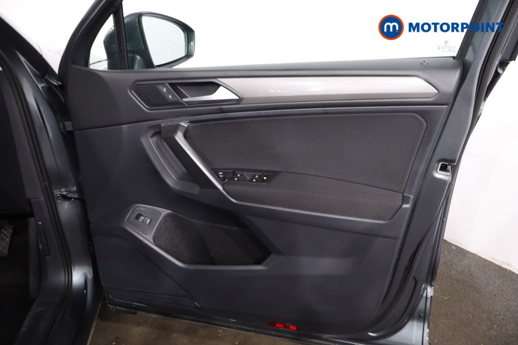 Volkswagen Tiguan Allspace Life Manual Petrol SUV - Stock Number (1637105) - 21st supplementary image