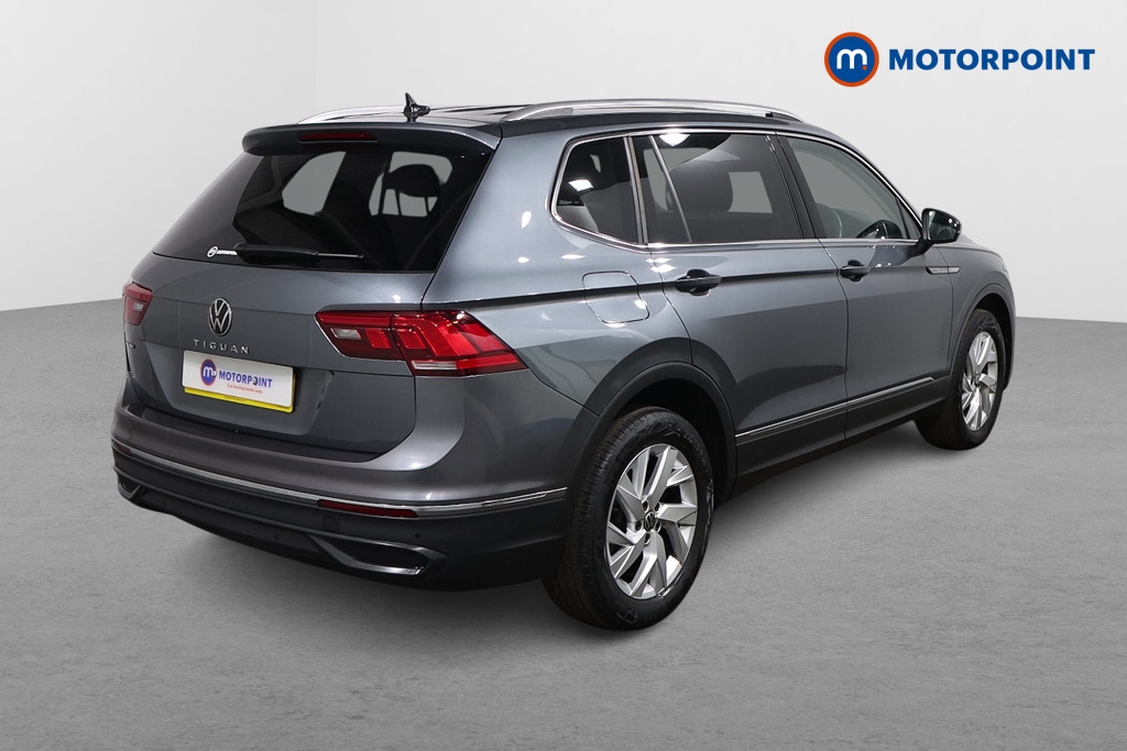Volkswagen Tiguan Allspace Life Manual Petrol SUV - Stock Number (1637105) - Drivers side rear corner