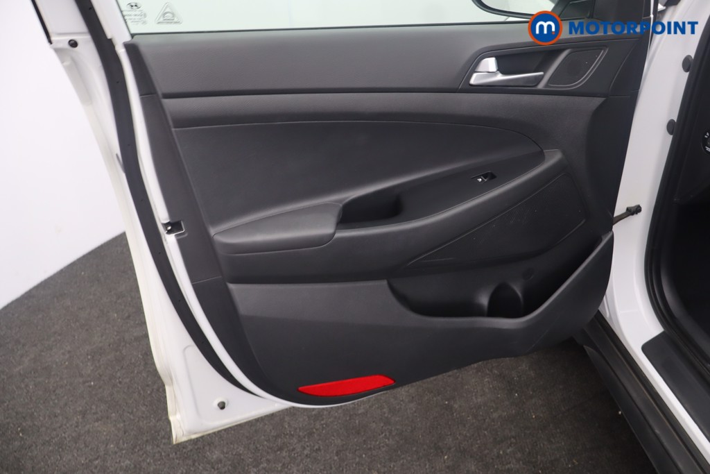 Hyundai Tucson Se Nav Manual Petrol SUV - Stock Number (1637602) - 28th supplementary image