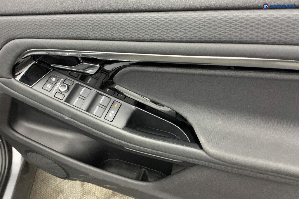 Land Rover Range Rover Evoque 2.0 D165 5Dr 2Wd Manual Diesel SUV - Stock Number (1638492) - 23rd supplementary image