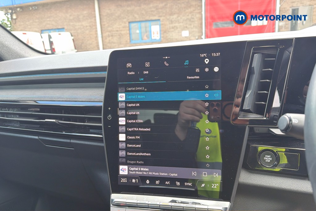Renault Austral Iconic Esprit Alpine Automatic Petrol-Electric Hybrid SUV - Stock Number (1638546) - 9th supplementary image