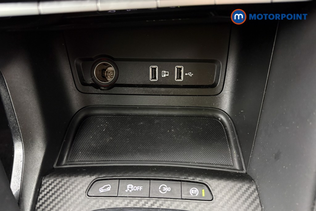 Mg Motor Uk ZS Exclusive Manual Petrol SUV - Stock Number (1638699) - 14th supplementary image