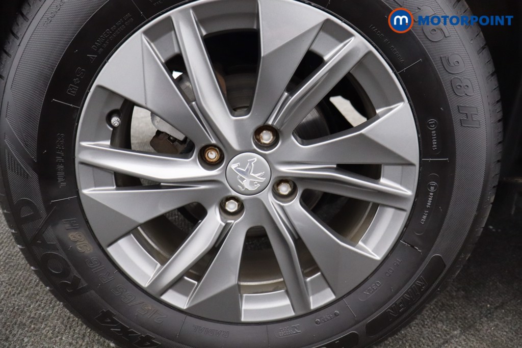 Peugeot 2008 Active Premium-Plus Manual Petrol SUV - Stock Number (1638812) - 5th supplementary image