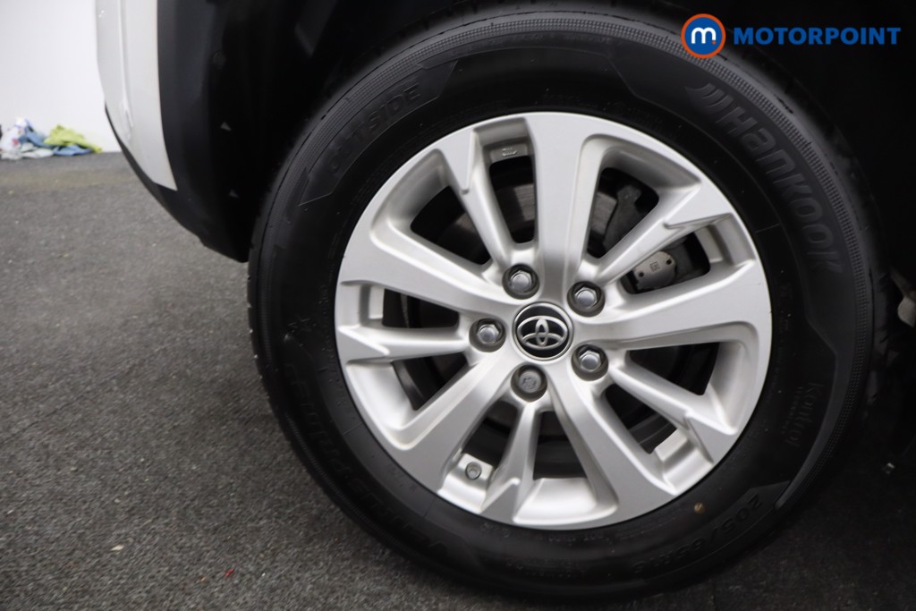 Toyota Yaris Cross Icon Automatic Petrol-Electric Hybrid Estate - Stock Number (1639400) - 7th supplementary image