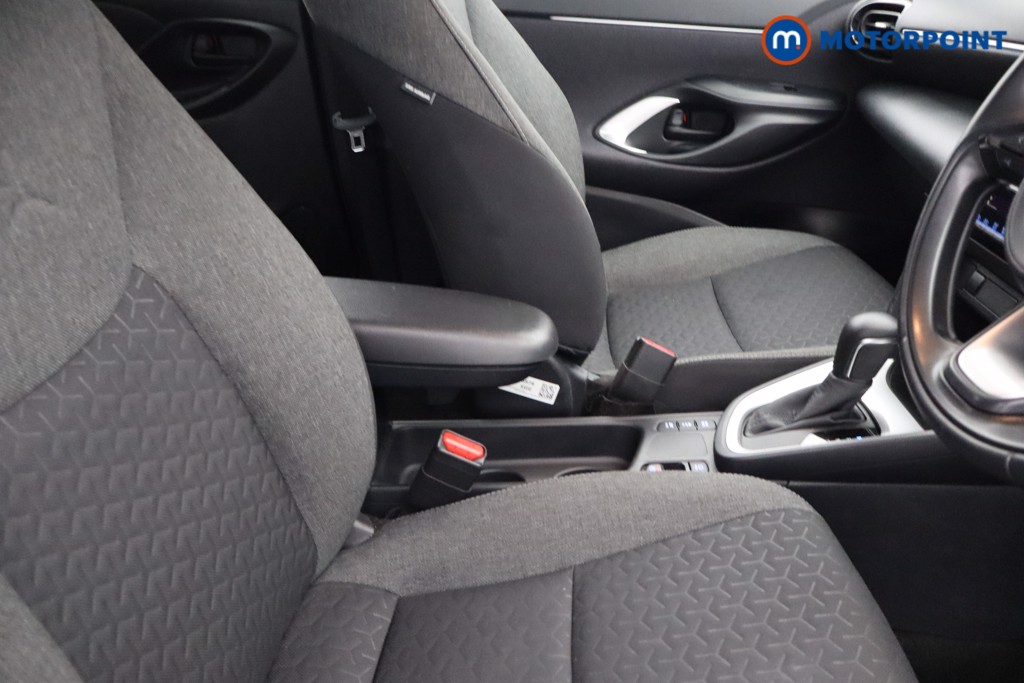 Toyota Yaris Cross Icon Automatic Petrol-Electric Hybrid Estate - Stock Number (1639400) - 12th supplementary image