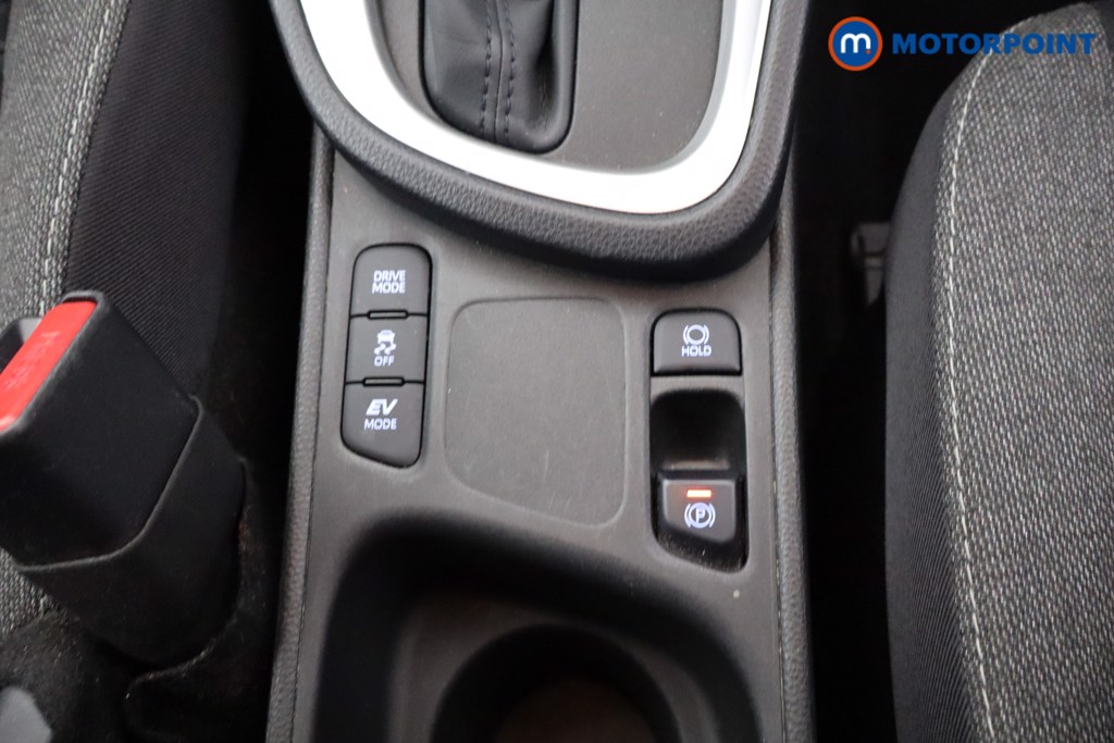 Toyota Yaris Cross Icon Automatic Petrol-Electric Hybrid Estate - Stock Number (1639400) - 16th supplementary image